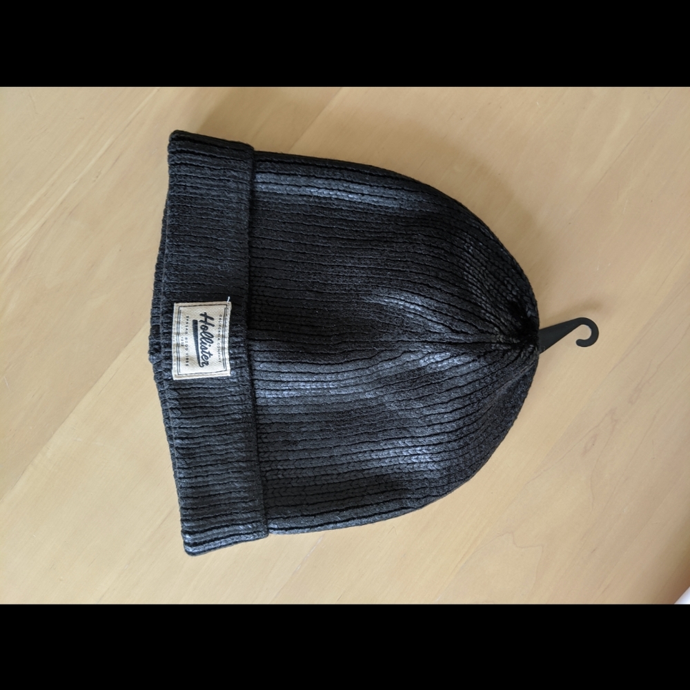 Hollister black beanie